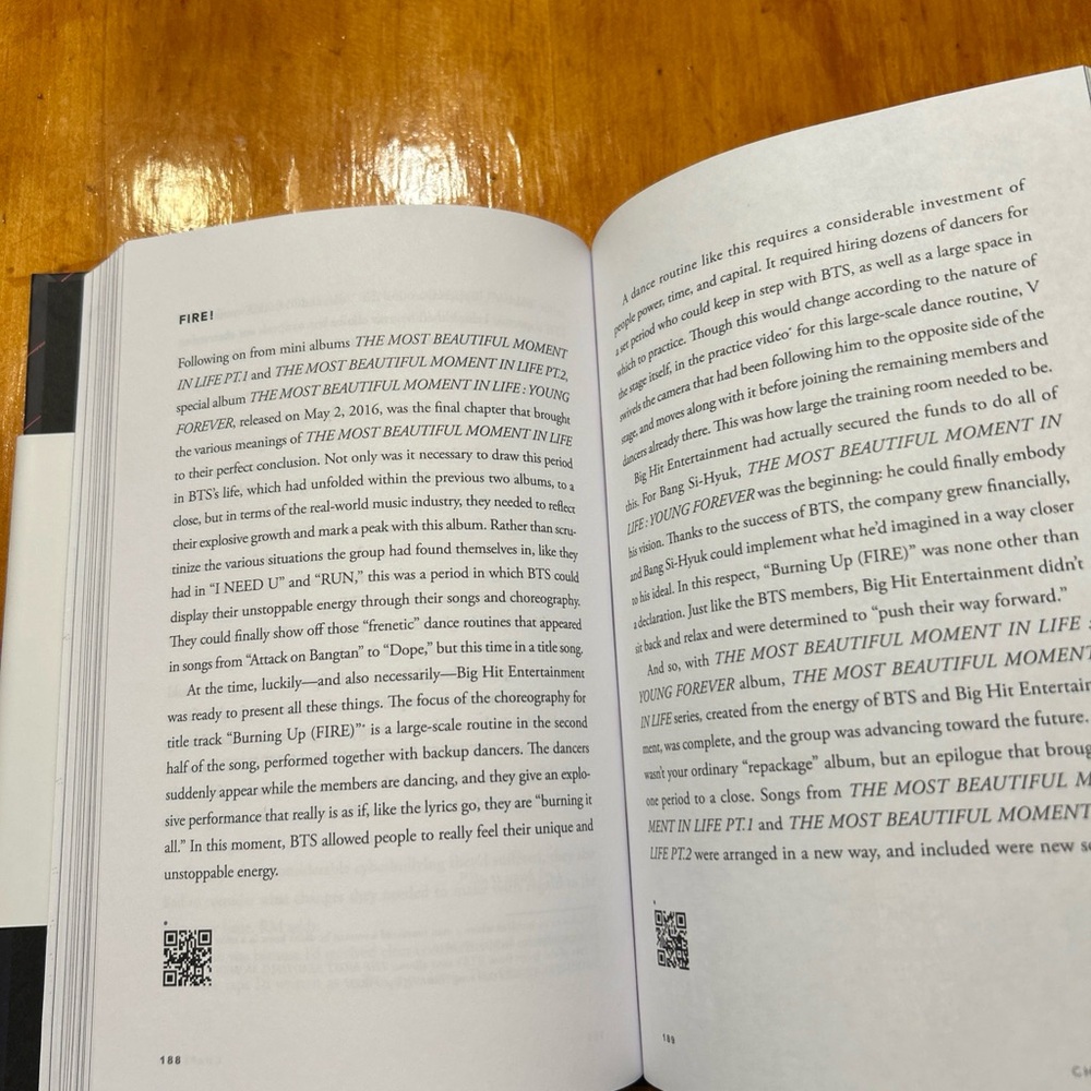 Beyond the Story : 10-Year Record of BTS by Myeongseok Kang and BTS (HC Book) - Picture 3 of 11